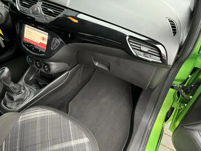 Opel Corsa HELAAS VERKOCHT!!! 2015 Benzine 31