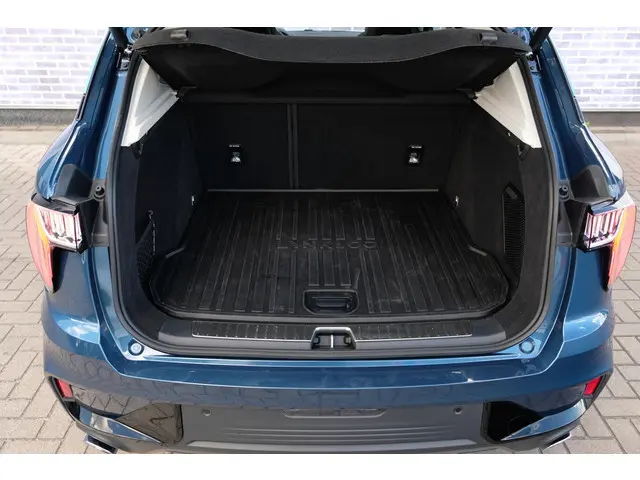 Lynk & Co 01 PHEV 2021 Hybride Benzine 11