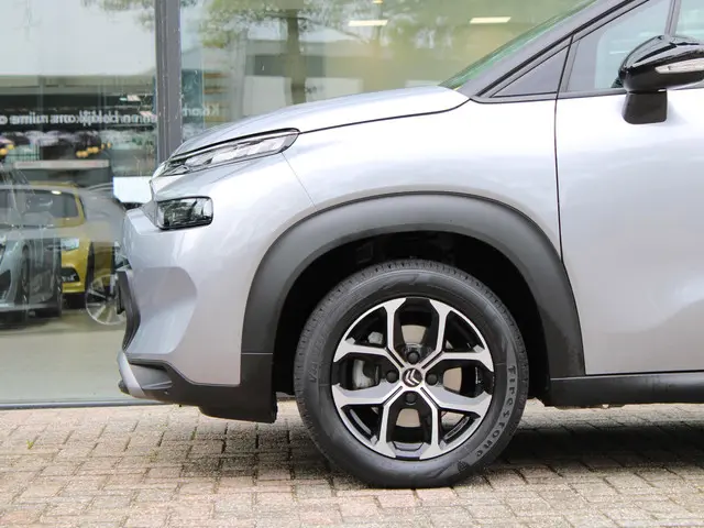 Citroën C3 Aircross 1.2 PureTech Shine 2021 Benzine 12