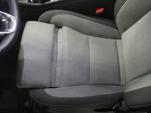 Volvo XC40 2.0 B3 Plus Bright 2022 Hybride Benzine 9