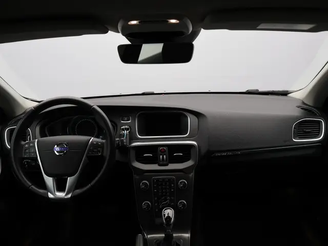 Volvo V40 Cross Country T4 Automaat Summum 2015 Benzine 17
