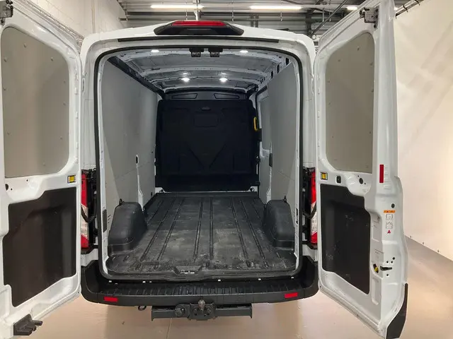 Ford Transit 350 2.0 TDCI L3H2 Trend 2024 Diesel 4