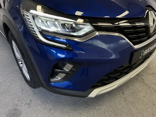 Renault Captur 1.3 TCe 140 Intens 2021 Benzine 45