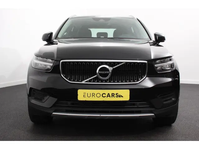 Volvo XC40 1.5 T3 163pk Automaat Momentum 2020 Benzine 4