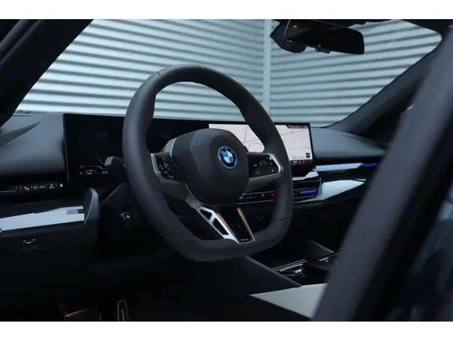 BMW 5 Serie Touring 530e 2025 Hybride Benzine 14