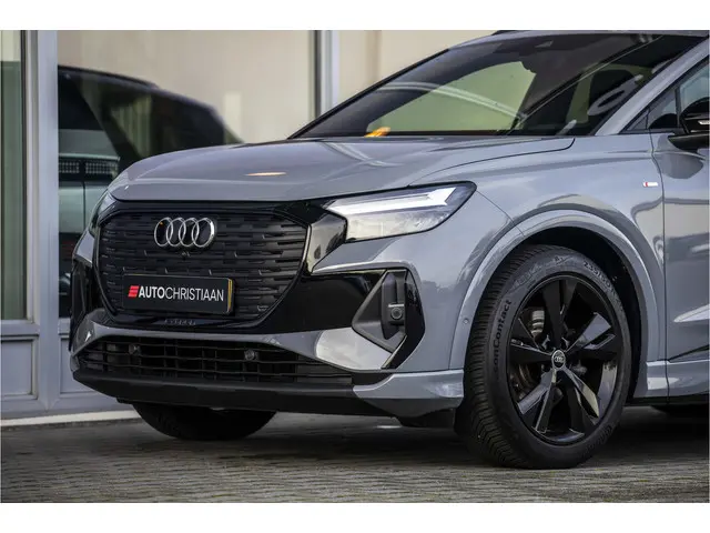 Audi Q4 e-tron 35 S edition 55 kWh 2022 Elektrisch 16