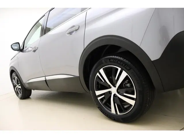 Peugeot 5008 1.2T 130pk GT 2023 Benzine 22
