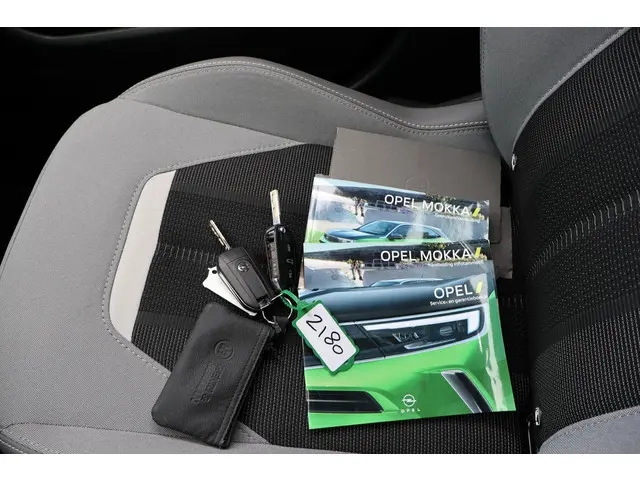 Opel Mokka 1.2 Turbo Elegance 2022 Benzine 9