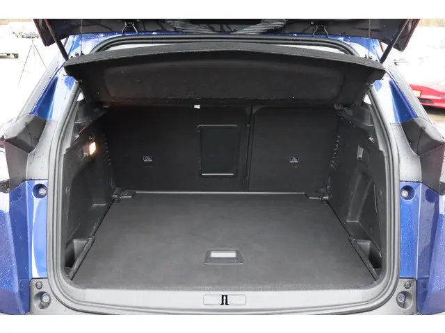 Peugeot 3008 1.2 PureTech Allure 2019 Benzine 15