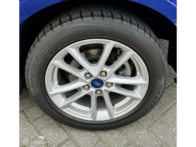 Ford Focus Wagon 1.0 Lease Edition 2017 Benzine 24
