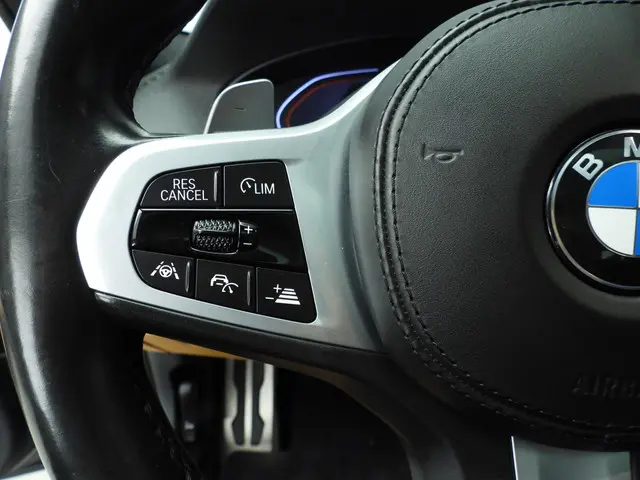 BMW 5 Serie Sedan 540i 2020 Benzine 13