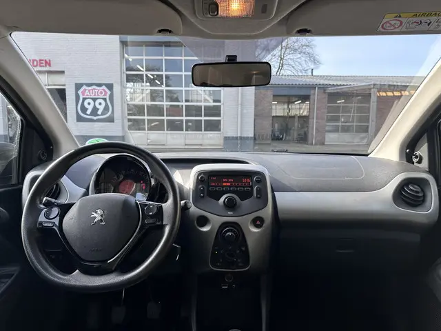 Peugeot 108 1.0 e-VTi Active 2016 Benzine 15