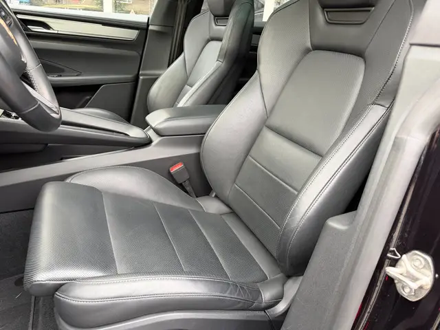 Porsche Macan 4 100 kWh 2024 Elektrisch 6