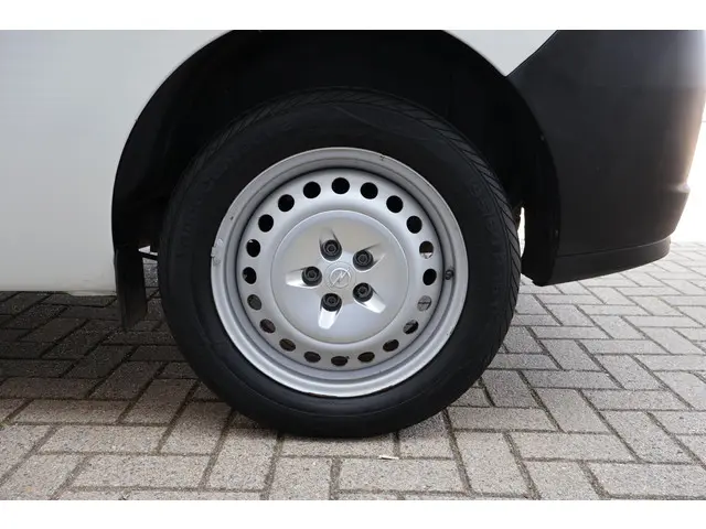 Opel Combo 1.6 CDTi L2H1 Edition 2019 Diesel 24