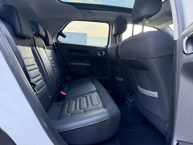 Citroën C4 Cactus 1.2 PureTech Shine 2016 Benzine 10