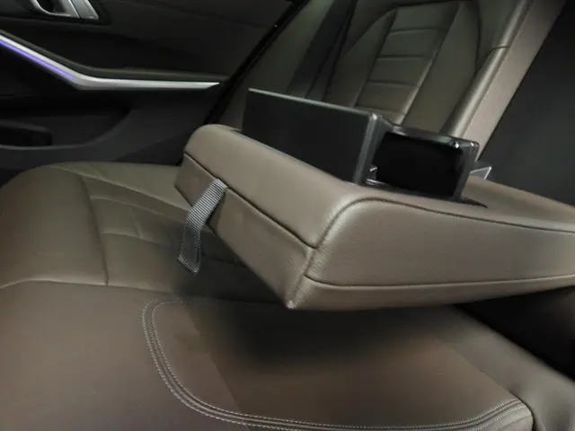BMW 3 Serie Sedan 320e 2022 Hybride Benzine 33