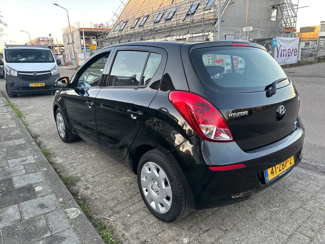 Hyundai i20 1.2i i-Motion 2012 Benzine 7