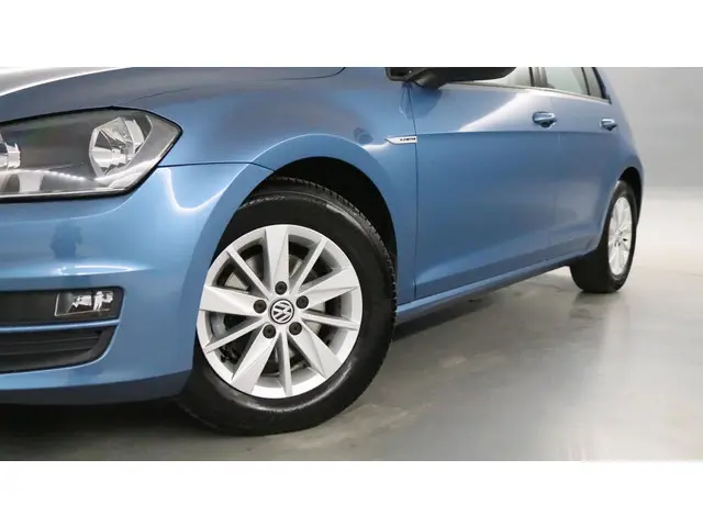Volkswagen Golf 1.0 TSI 115pk Edition 2017 Benzine 12