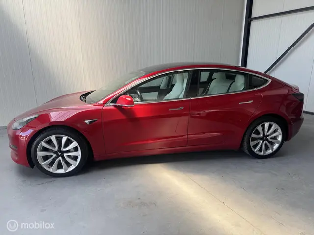 Tesla Model 3 Long Range AWD 75 kWh 2020 Elektrisch 3