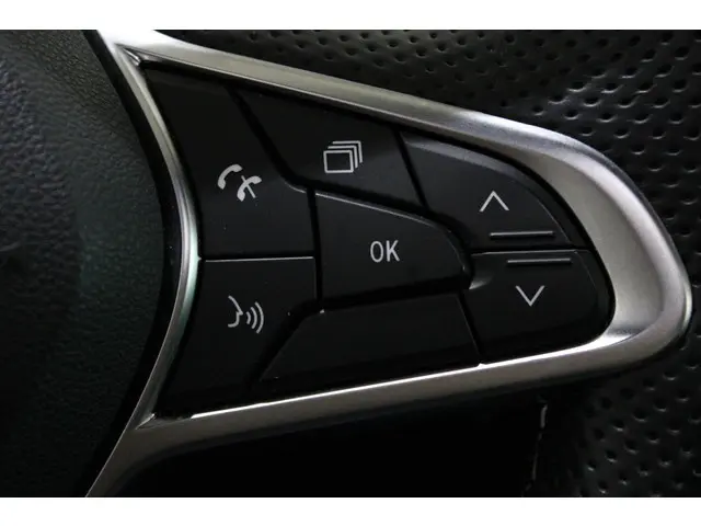 Renault Arkana 1.3 TCe 140 R.S. Line 2022 Benzine 31
