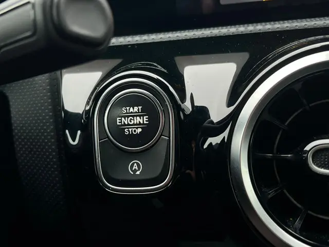 Mercedes-Benz A-Klasse 200 2019 Benzine 15