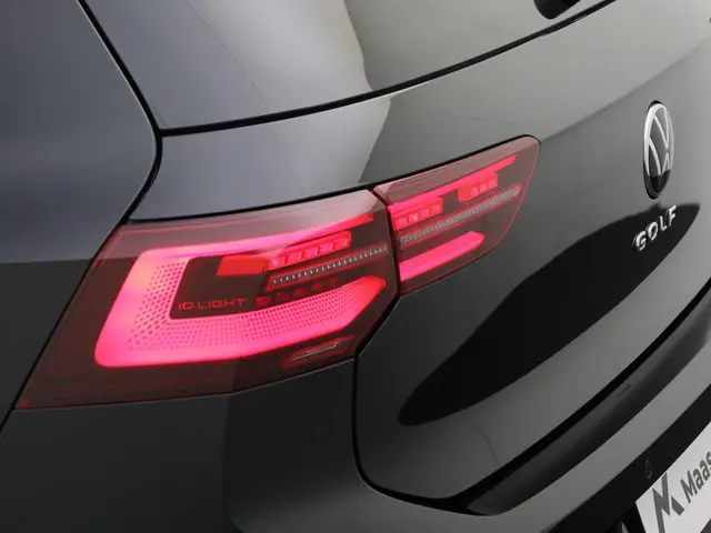 Volkswagen Golf 1.0TSI/110PK Life 2024 Benzine 29