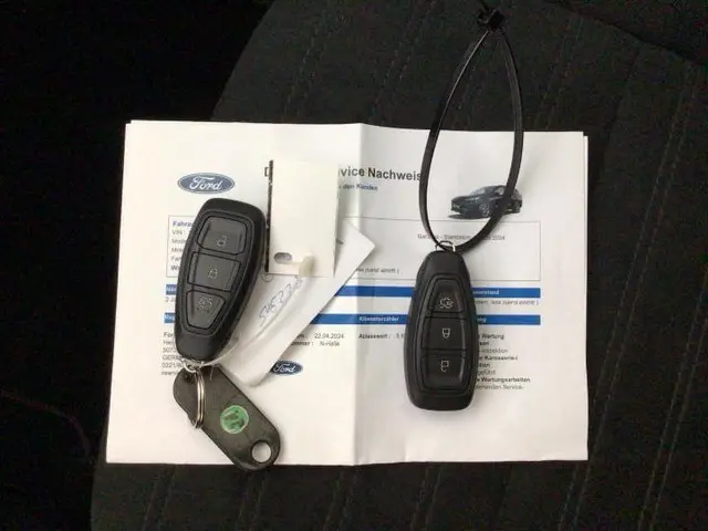 Ford Kuga 2.5 PHEV ST-Line X 2024 Hybride Benzine 7