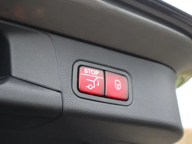 Mercedes-Benz B-Klasse 180 AMG Line 2025 Benzine 8