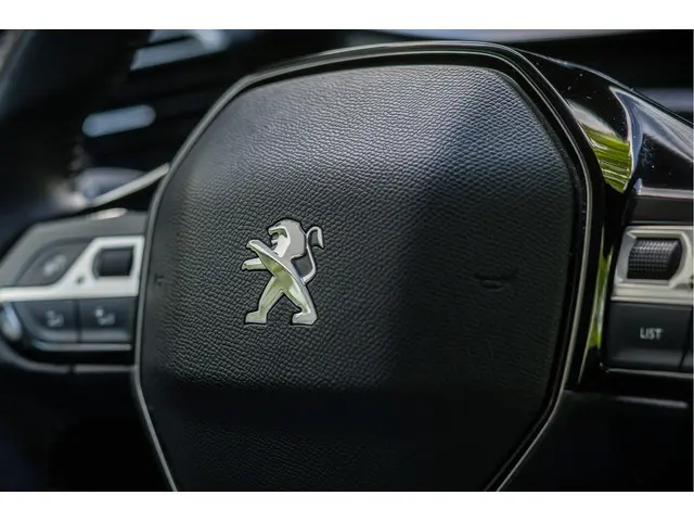 Peugeot e-2008 EV Allure Pack 50 kWh 2021 Elektrisch 32
