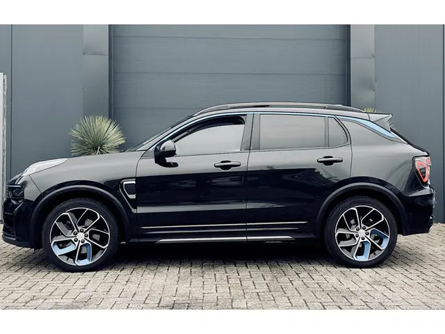 Lynk & Co 01 1.5 Pano/Navi/Camera 2023 Hybride Benzine 22