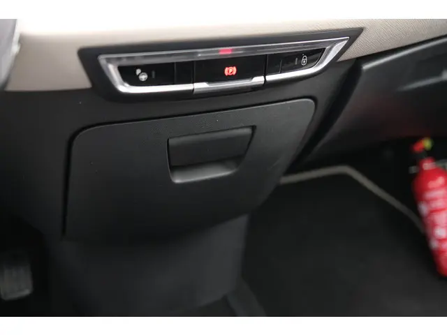 Citroën C4 Picasso e-THP Shine Automaat-6 2017 Benzine 44
