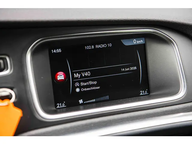 Volvo V40 1.6 T2 Momentum 2014 Benzine 25