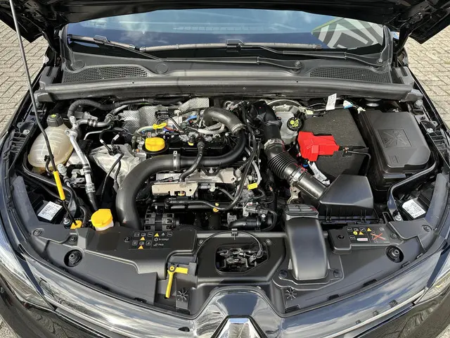 Renault Clio TCe 90 Techno 2023 Benzine 30