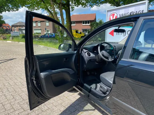 Hyundai i10 1.0 i-Drive Cool 2013 Benzine 4