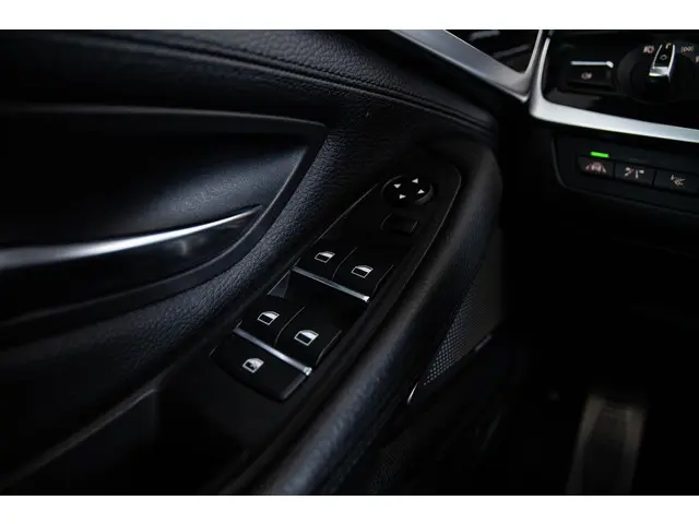 BMW 5 Serie Touring M550xd 2016 Diesel 37