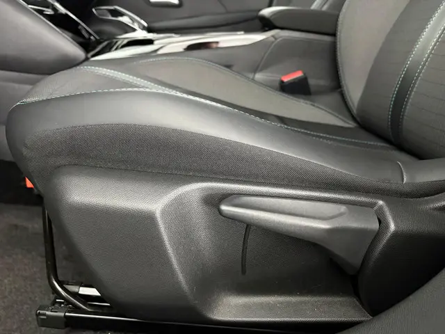 Peugeot 208 1.2 PureTech Allure 2020 Benzine 28