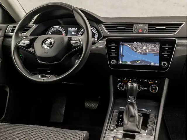 Škoda Superb Combi 1.5 TSI ACT Sport 2021 Benzine 7