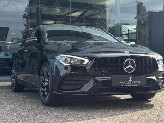Mercedes-Benz CLA 250 e AMG Line 2021 Hybride Benzine 15