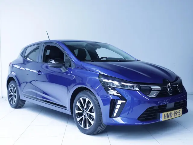 Mitsubishi Colt 1.0T MT Intense 2025 Benzine 4