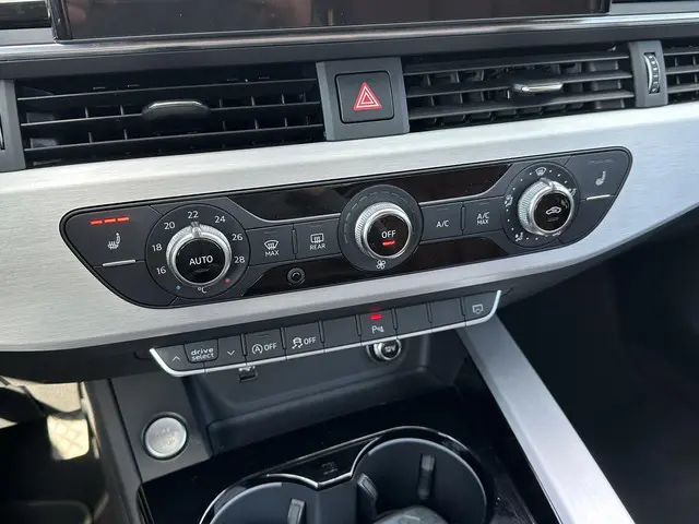 Audi A5 Coupé 40 TFSI S edition 2020 Benzine 19