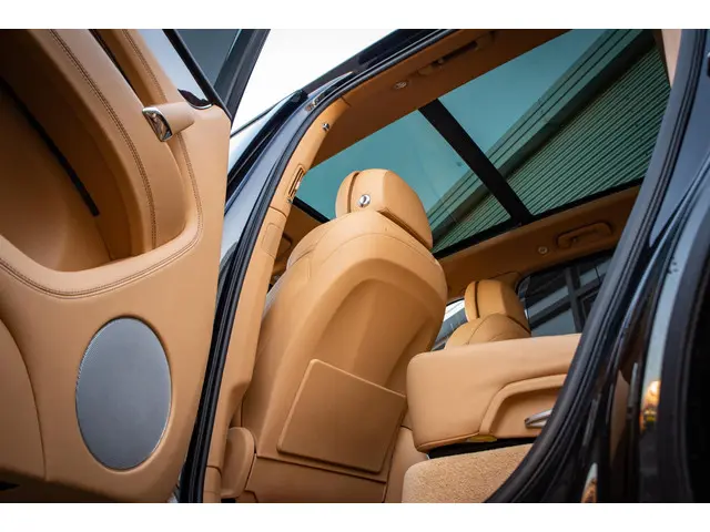 Bentley Bentayga 6.0 W12 black on black 2016 Benzine 39