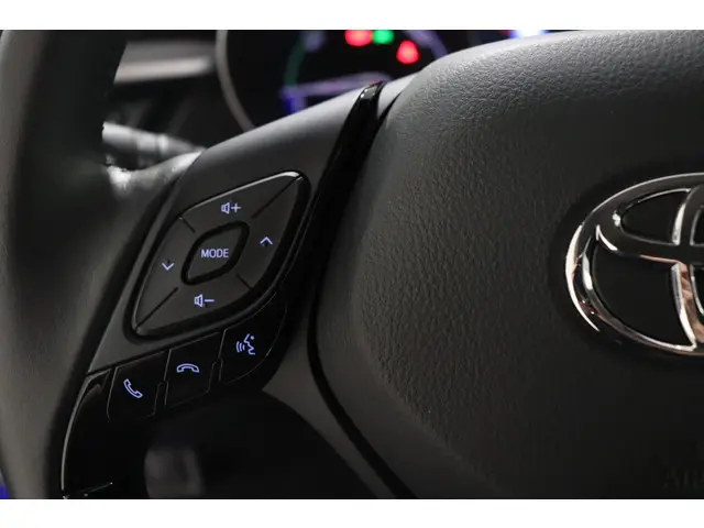 Toyota C-HR 1.8 Hybrid Active, 2022 Hybride Benzine 19