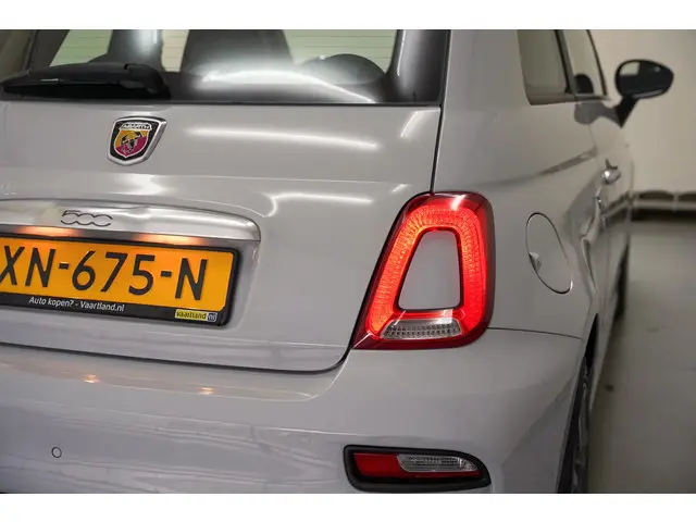 Fiat 500 595 1.4 T-Jet 146pk [ Navi Airco PDC ] 2018 Benzine 43