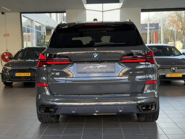BMW X5 xDrive50e 2023 Hybride Benzine 11