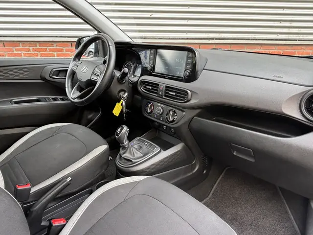 Hyundai i10 1.0 Comfort 5-zits | Automaat | 2021 Benzine 7