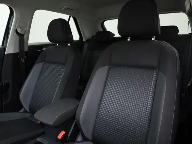 Volkswagen T-Roc 1.5TSI/150PK Active DSG 2022 Benzine 5