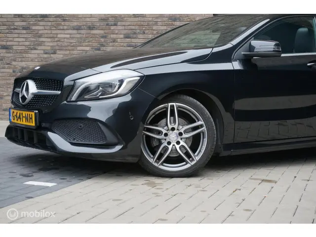 Mercedes-Benz A-Klasse 180 Prestige 2015 Benzine 4