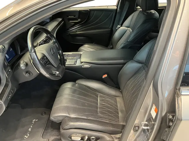 Lexus LS 500h AWD Executive Line 2019 Hybride Benzine 26