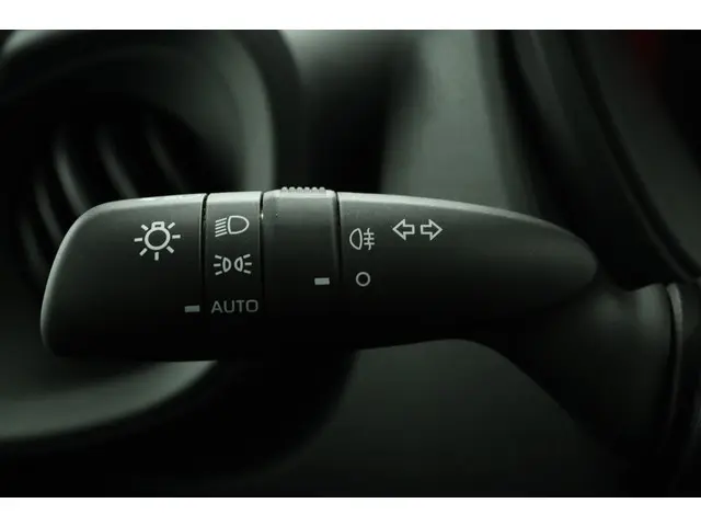 Toyota Aygo X 1.0 VVT-i MT Play 2025 Benzine 30