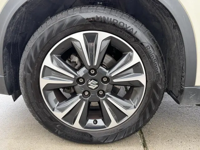 Suzuki Vitara 1.4 140 pk Automaat Style 2019 Benzine 33